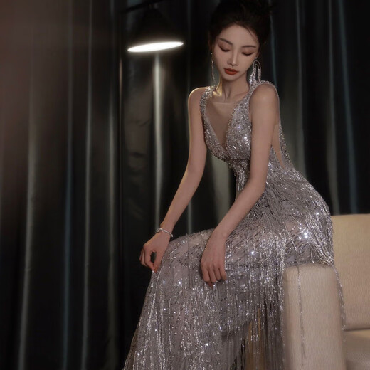 小憨鹿晚礼服女高级感性感重工裙2025新款轻奢小众法式婚纱鱼尾敬酒年会 银白色 L