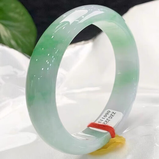 Burmese ice jade bracelet, imperial concubine round bar, green and floating glass jade ring, jade bracelet, inner diameter 57mm