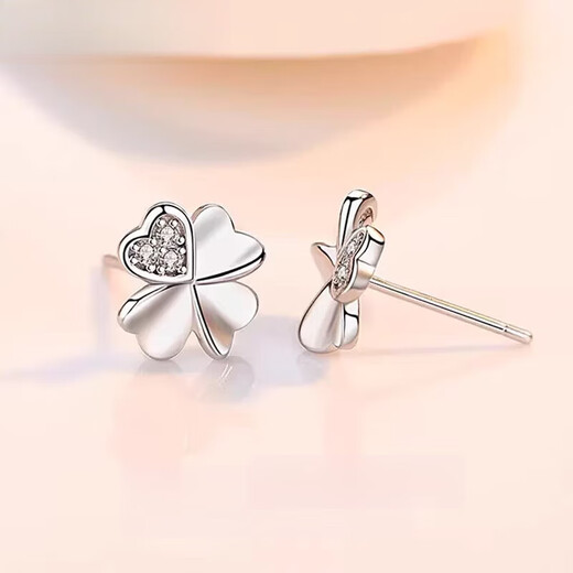 DL 1998pt950 platinum four-leaf clover earrings for girls little lucky love earrings Teacher's Day birthday four-leaf clover earrings