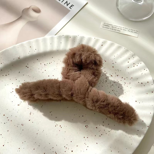 Shuhemu plush hairpin hairpin for the back of the head, high-end large shark hairpin for girls with multiple hairpins, A02 plush dark coffee (11CM)