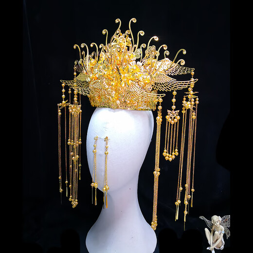 The Phoenix ist die neuntägige Krone der neun-Schwanz-Fuchs-Phoenix-Krone Ancient Style Braut wird mit einem neuen Stil mit einem neuen Stil heiraten.