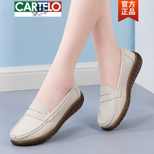 Cartelo Chaussures en cuir Cartelo pour les mocassins d'âge moyen et âgés pour les femmes 2025 Spring Nouvelles chaussures de pomme de compagnie Hollow Breamable