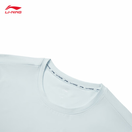 Camiseta de manga corta de cuello redondo de sensación de detección de bing para hombres 25 Fitness de primavera y verano Moda versátil cómodo Top de deportes básicos ATSV361