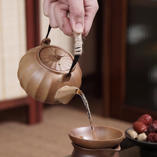 Retro wood-burning hand-made teapot tea set set for home users to cook teapot around the stove and warm tea stove