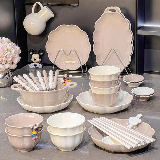 LOCKOER JAPON IMPORTÉ QUALITÉ JINGDEZHEN BOLL ET DISMIN PLAQUE PLAQUE CÉRAMIQUE MOINTURE SOUS-GLAZE COLORED Table Varelle Plaque de luxe Luxury Bol Couleur continue Glaze de couleur 8,5 pouces 2 Packs 1278