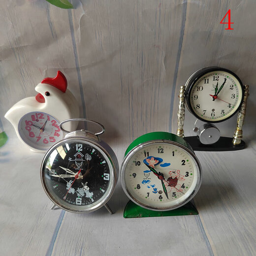 Biyun's nostalgic old stock 90's White Pigeon brand mechanical alarm clock, a bunch of faults to deal with 2