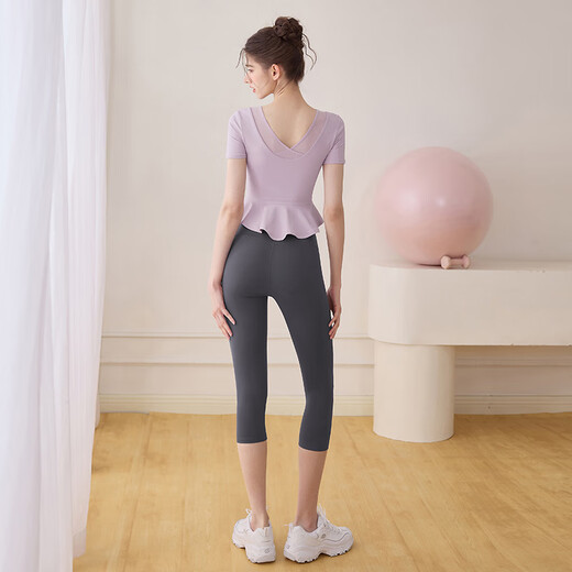 LULULMCCTN yoga clothes for women 2025 new tops with chest pads, high-end spring and summer Pilates training and fitness suits, hyacinth purple long sleeves L