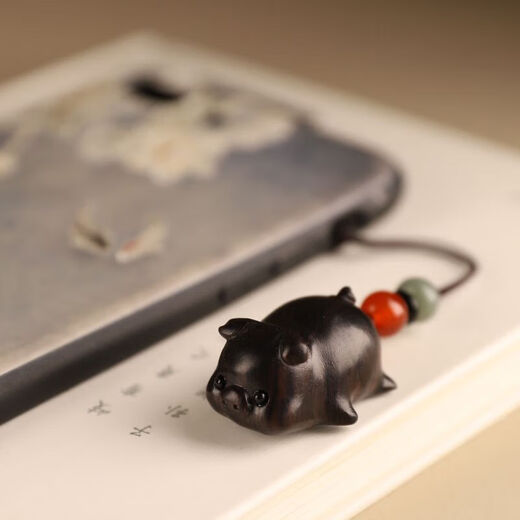 [Flagship store same origin] Ebony wood lucky pig key chain hanging decoration mobile phone chain car pendant peace cultural relics gift red sandalwood pig pendant