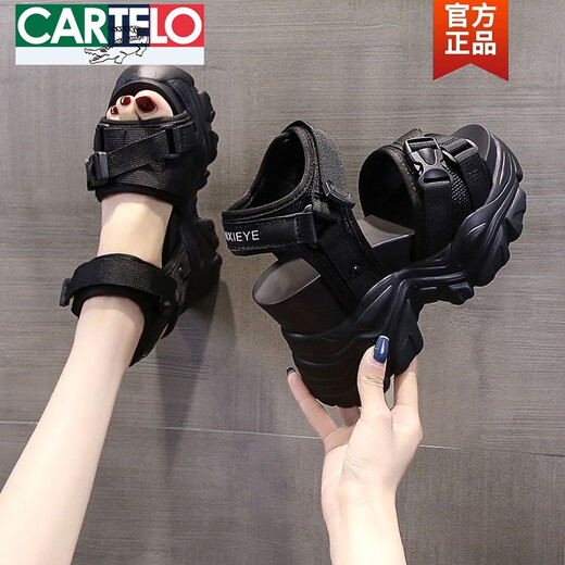 卡帝乐鳄鱼（CARTELO）老爹凉鞋女2025年新款夏季厚底坡跟内增高女鞋魔术贴松糕潮鞋 黑色 36