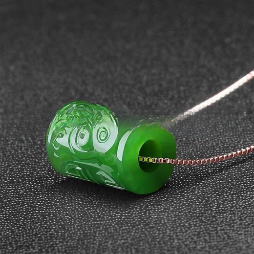 Pulian boutique Xinjiang Hotan jade jasper passepartout pendant green jade female gold inlaid jade pendant gift clavicle chain jasper carved passepartout