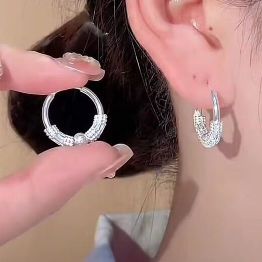 KZD999 sterling silver pure silver earrings women's Wangfu transfer beads earrings simple anti-allergic noble and elegant * silver transfer beads earrings Lao Feng Xiangtong 3.86