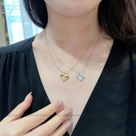 Hunter high version four-leaf clover 18K gold platinum gold laser necklace female couple niche light luxury high-end does not fade