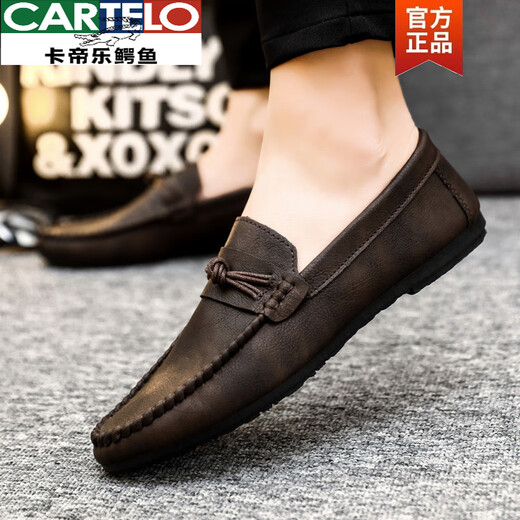 卡帝乐鳄鱼（CARTELO）男士豆豆鞋韩版商务工作休闲皮鞋透气百搭防滑一脚蹬男鞋2025春季 D826黑色+增高垫 39
