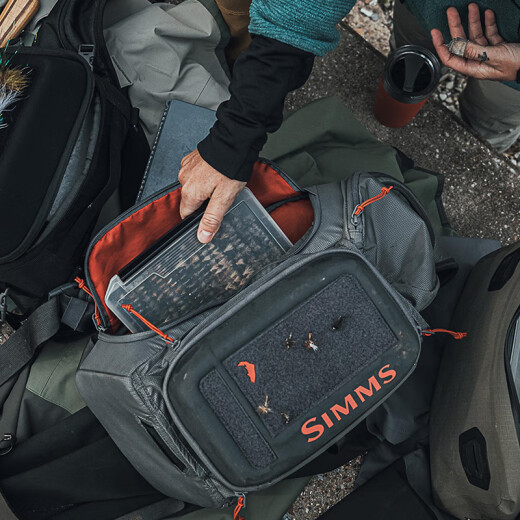 Simms Luya Bag de un solo hombro Crossbody impermeable Mochila pesca con mosca de pesca multifuncional Bolso de cintura Bolso 13549 Camuflaje de la cintura Verde