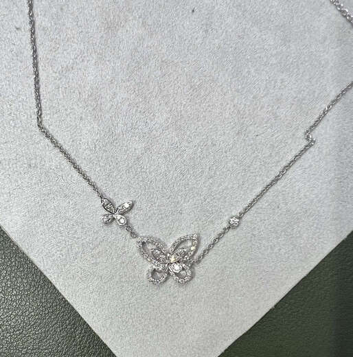 Fujiu 18K Phantom Butterfly Necklace Platinum Chain Diamond Pendant Premium Platinum Clavicle Chain Valentine's Day Gift Real Gold Real Diamond Double Butterfly