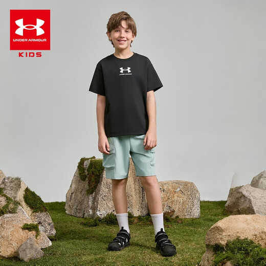 Under Armour (Under Armour) Casual al aire libre Cuello redondo en cuello redondo Corto T de ropa para niños Top 252320305 Negro 170
