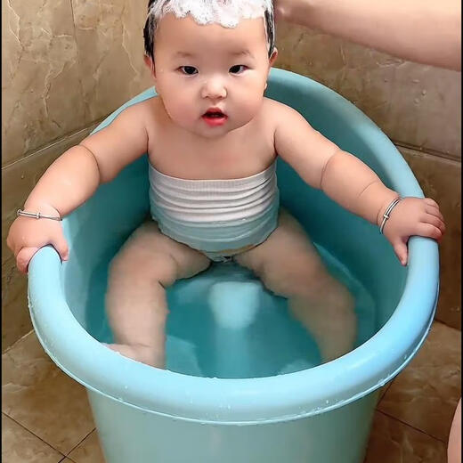 
WCZ baby bathtub can be folded baby sit and lie bath bucket integrated stool 0-6 years old can be sat and stepped on beans thickened. Bright yellow belt sit and stool 0-3 years old