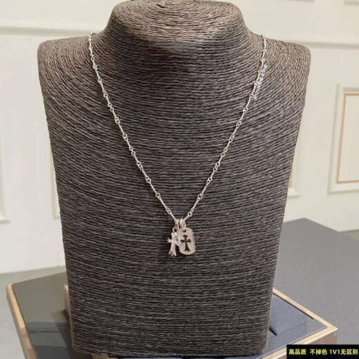 Tomikuro's hollow cross pendant full of diamonds necklace 925 sterling silver plated with 18K gold for men and women to wear light luxury high-end hollow cross full of diamond pendant (silver plated with 18k gold)
