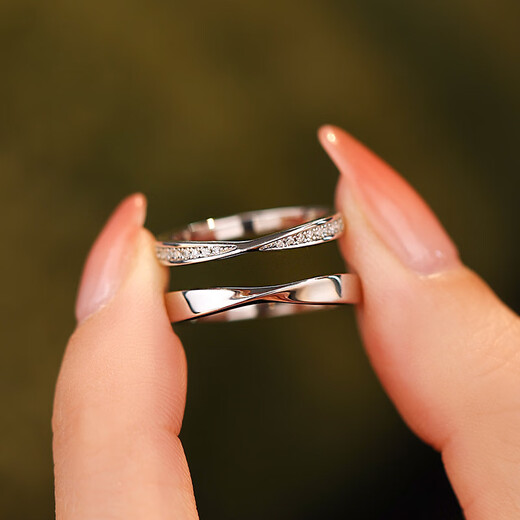 Pt950 platinum Möbius ring couple ring men's plain ring platinum diamond ring ring for men and women light luxury Möbius ring men's ring