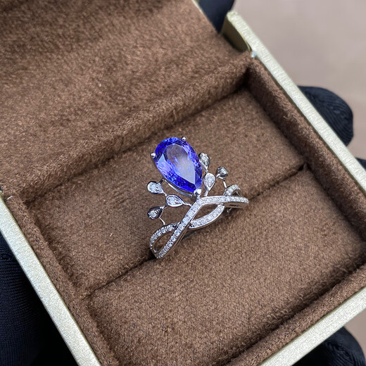 
Lierui Natural Blue Tanzanite Women's Ring Crown Shangmei Style Gift Girlfriend Colorful Gems 18K Gold Jewelry Customized 1.5 Carat Peach-shaped Tanzanite
