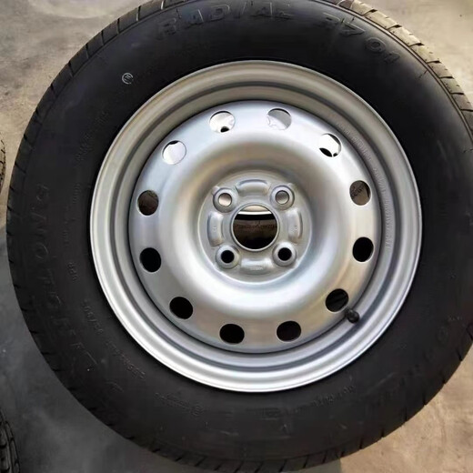 Auto Demontage Radnabe Reserverad Montage 155 165 175 185 195205215225R12 13 14 15 17 Zoll andere Modelle Reifenring