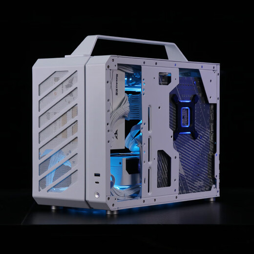 Gigabyte RTX5090D/5080 Mechanical Master C+MAX white mini water-cooled game console DIY assembly computer design portable small steel gun desktop machine four 9950X/32G/2T/5090DDV2