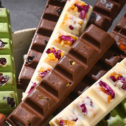 FASIMIYU Chocolate 23g Nut Fruit Sandwich Chocolate Snack Candy 30 bags minimum