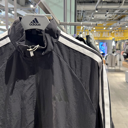 阿迪达斯 （adidas）外套男装2025春季新款运动服梭织透气宽松舒适休闲立领夹克 KC3892黑色/白 L