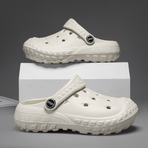Guanmaopei Kinder weicher Bodenloch Schuhe für Jungen und Mädchen Sandalen Haus im Freien Gartenschuhe schwarz 24