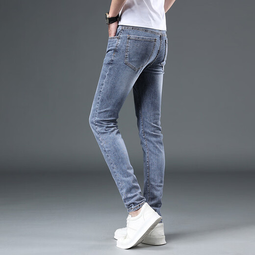 Jeans de lujo de luz para hombres 2025 Men's 2025 Spring and Summer Fino Fit Slim y Mk9901 de alta gama elástica e informal de alta gama; modelo insignia oficial 28