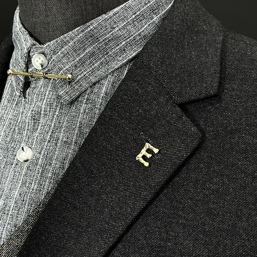 Juke Retro 26 English Letters Anzug Brosche kleine Kragen Pin Herren Badge Korsetthülle Zubehör Neueste Style B