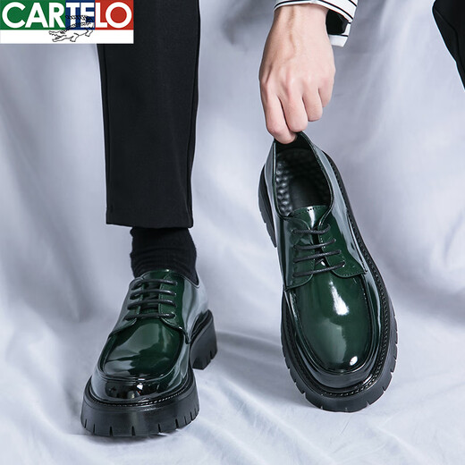 卡帝乐鳄鱼（CARTELO）皮鞋男士夏季新款英伦风商务正装圆头黑色漆皮亮面结婚新郎伴郎鞋 15276黑白 45 标准皮鞋码