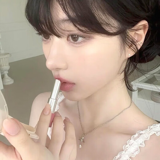 VVIENNE WESTLOCK purchasing spot WESTLOCK Queen Mother's new three-dimensional sphere pearl pendant necklace for girlfriend to send her old age silver