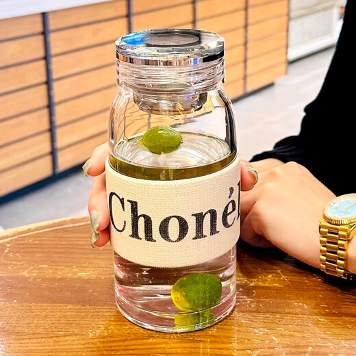 Zhenchu water cup, high-looking glass cup for women, high-end, light luxury, high borosilicate tea water separation cup, high temperature resistant tea cup for men, diamond lid, cup sleeve + heat-resistant and explosion-proof 600ML