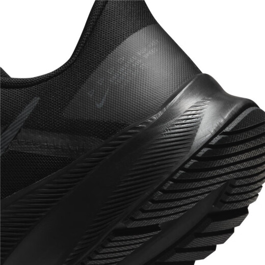 耐克（NIKE） 男子公路跑步鞋  QUEST 4 DA1105-002 38.5