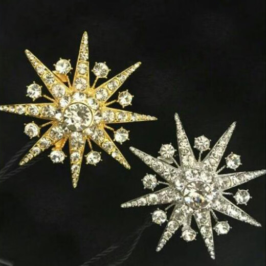 Youshu Amash 2024 new domestic purchasing jewelry pin accessories diamond snowflake brooch for women, one gold and one silver