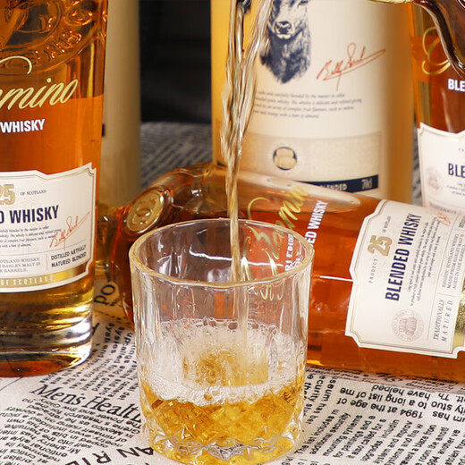 Gramino 43 importé du Royaume-Uni Gramino Shirley Barrel Whisky 700 ml 700 ml * 12 bouteilles (Achetez 1 boîte et obtenez 1 boîte et obtenez des ustensiles de vin)