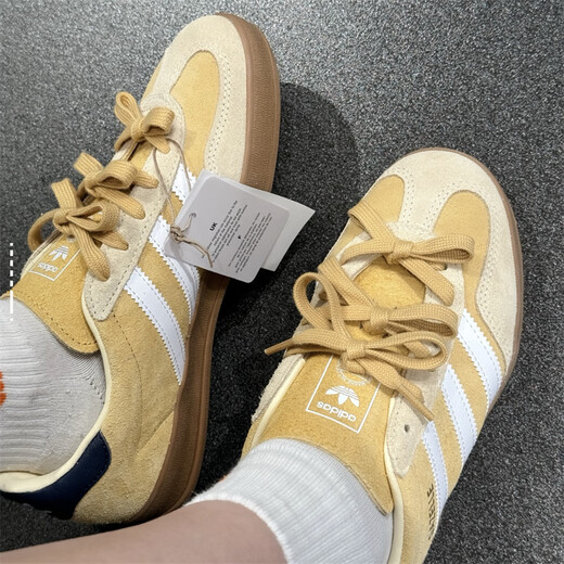 Adidas (adidas) Männer und Frauenelbe Lifestyle-Freizeitschuhe 25 Jahre Frühling und Sommer komfortabler und vielseitige Sportarten Nicht-Slip-Wear-Resistant Low-Top Yellow Ji3523 Ji3523/Gelb 35.5