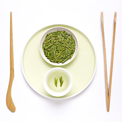 Gong brand 2025 new tea launched Authentic Mingqian special grade Longjing tea 250g mountain green tea paper bag