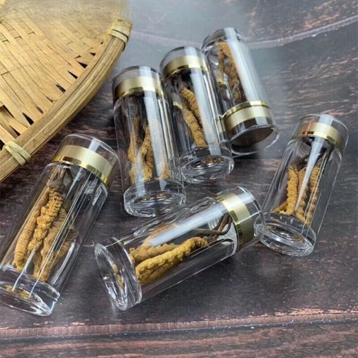 Beijing Tongrentang New Year Gift Box Authentic Cordyceps Cordyceps Cordyceps Cordyceps non-broken grass tube-installed super large root gift. Two bottles total 10 roots