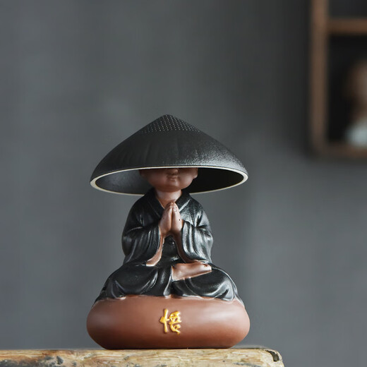 Chinese style little monk purple clay ornaments Zen living room office tea table desktop creative tea pet little novice decorations high-end enlightened little monk (sitting) + 1 string of Buddhist beads