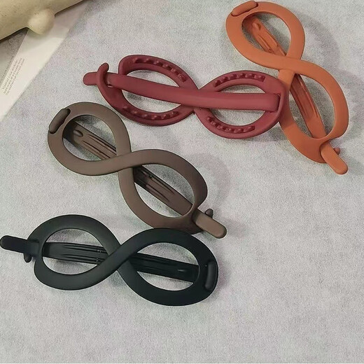 Demina Internet celebrity high-end hairpin on the back of the head, women's hairpin, spring grabber, one-word clip, duckbill hairpin, hairpin, eight-character clip, brown