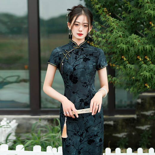 
Old Shanghai long modified cheongsam new 2025 young women's retro Republic of China slim-fitting catwalk everyday wearable 17078 pattern M