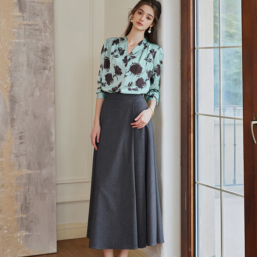 ROEYSHOUSE French V-neck commuter shirt 2025 spring and summer retro shirt satin top 10079 design color M