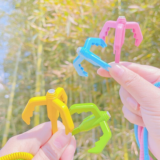 
Zhike Danzi hook claw spring hook claw internet celebrity small toy props birthday gift children's unzipping toy plastic claws blue high-sex spring hook [one package Danzi hook [retractable magnetic suction]