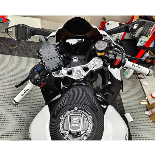 La MaxZa适用2025款多米诺春风675SR-R 450SR 500 250NK改装手把胶800NK油 A1010系列白黑