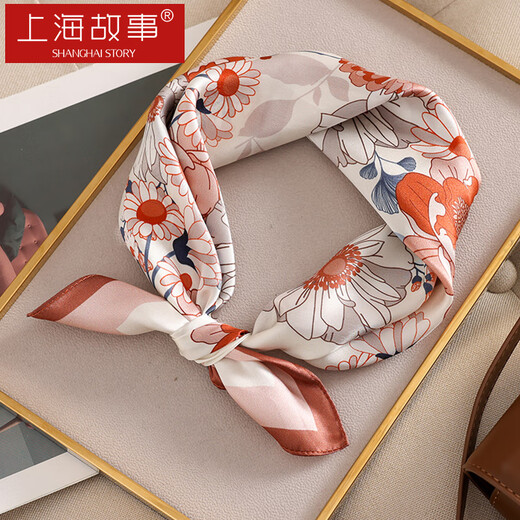 
Shanghai Story Silk Scarf Brooch Gift Box 100% Mulberry Silk Small Square Scarf for Girlfriend Practical Birthday Gift Teacher's Day Red