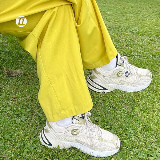 阿迪达斯 （adidas）CrazyChaos米色棕色女运动跑步鞋GZ官方旗舰正品 灰色GW7001 CrazyChaos 36