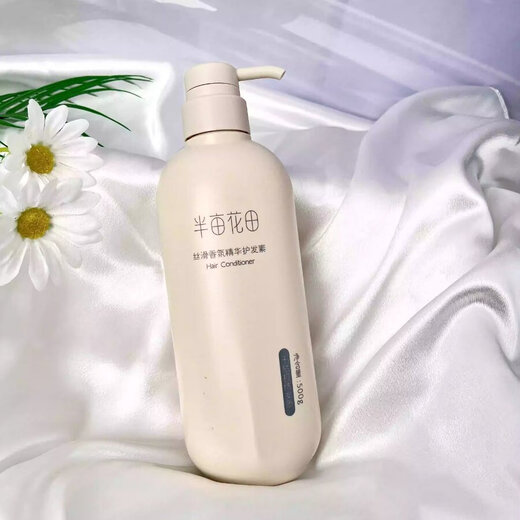 Halbgeschoss Blütenfeld Shampoo Duftkontrolle Ölkontrolle Flauschiger erfrischender Anti-Dandruff-weicher und juckender dauerhafter Duft neue und alte Verpackungen zufällig versandt, erfrischend Anti-TandRuff 750g