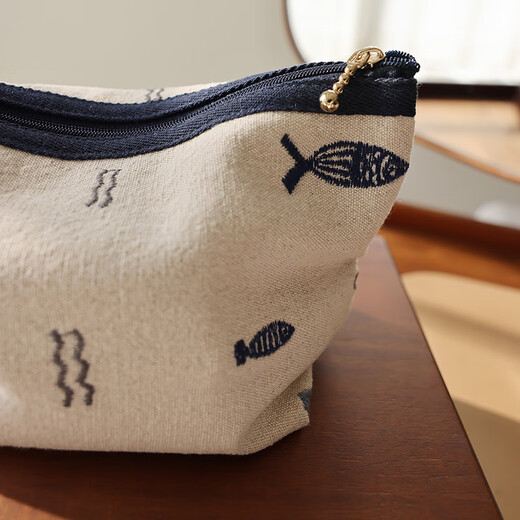 MIUCATCH Embroidered Cosmetic Bag Japanese Simple Storage Bag Travel Portable Zipper Clutch Ethnic Style Liner Bag Embroidered Fish 21*7.5*13.5cm Khaki 1 piece